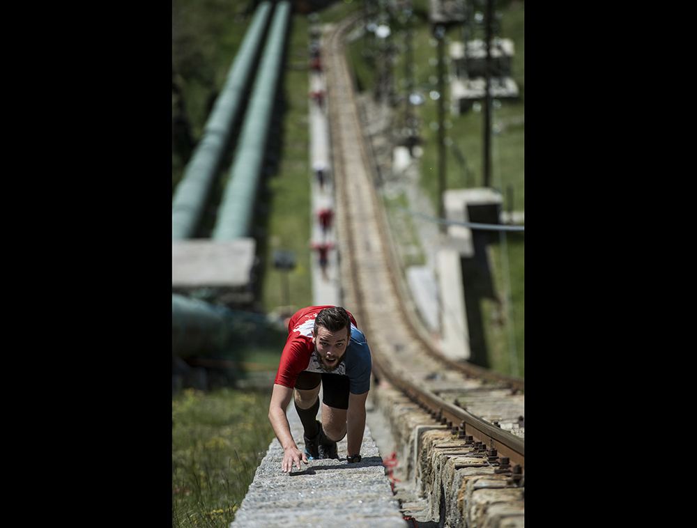 Stair Way Rung Stairway Run: Flight of Fancy | God's World News