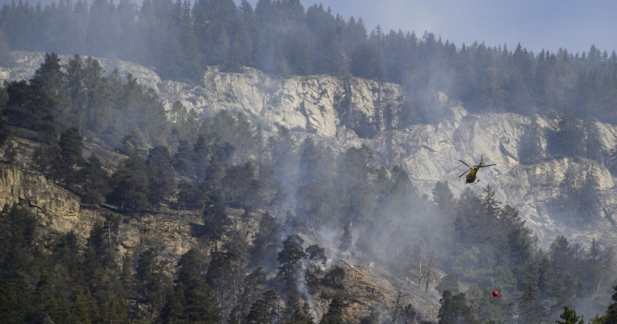 Swiss Hang Gliders Grounded God's World News