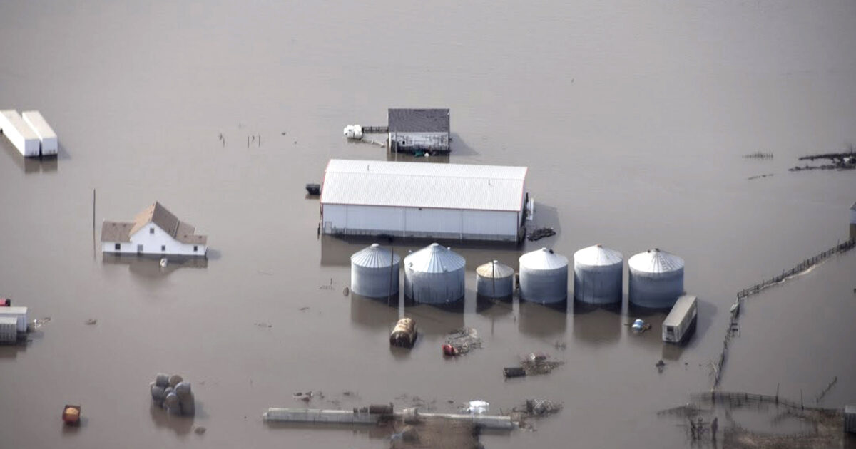 Midwest Suffers Catastrophic Floods | God's World News