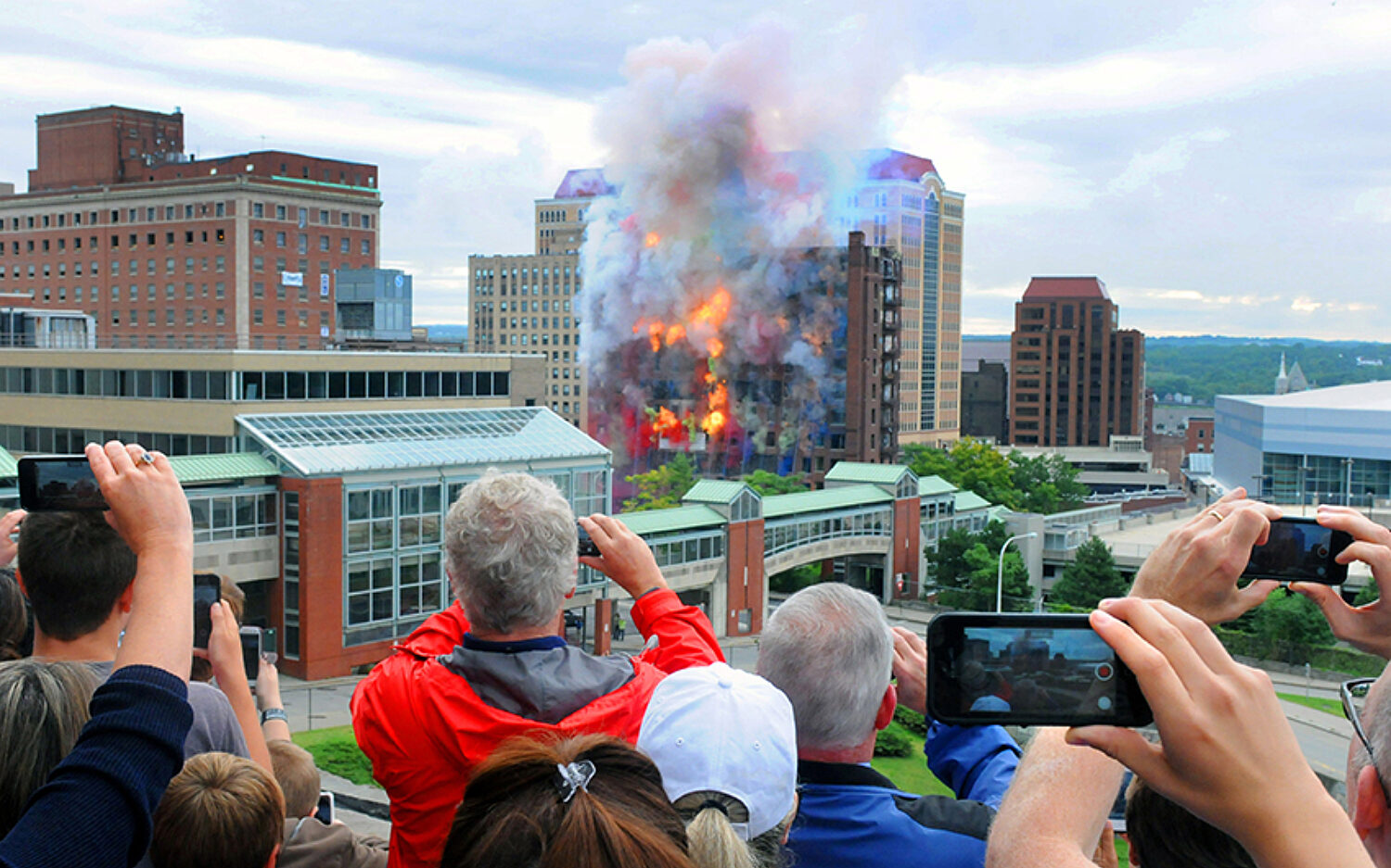 2 Building20 Implosion