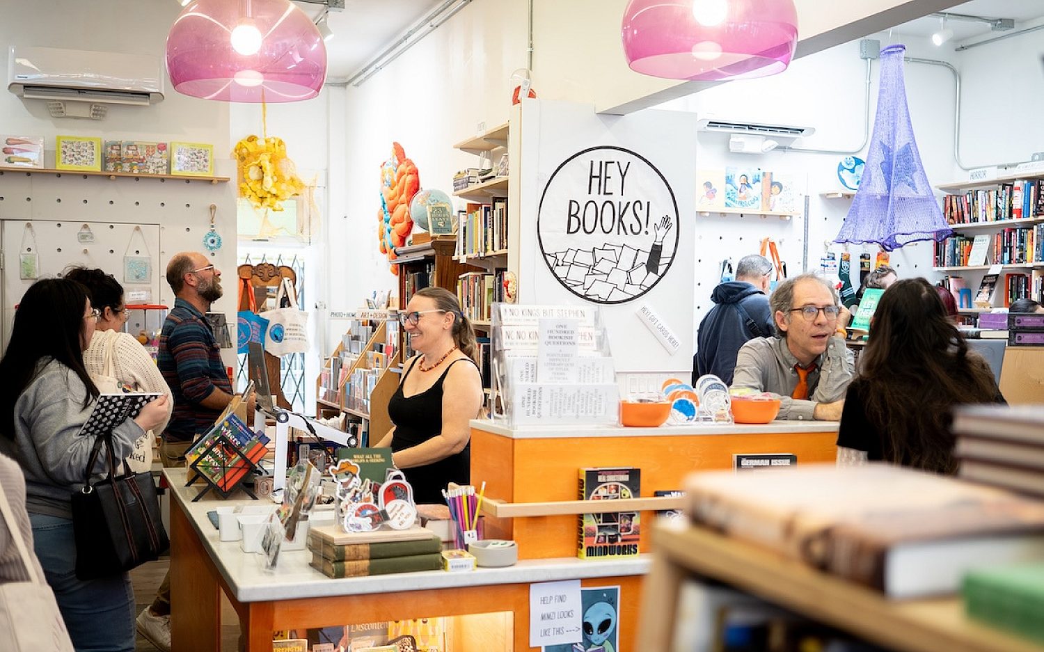 2 Indie bookstores AP