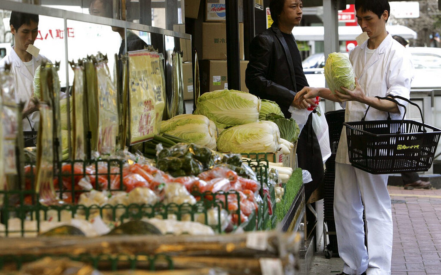 2 foodprices Japan AP