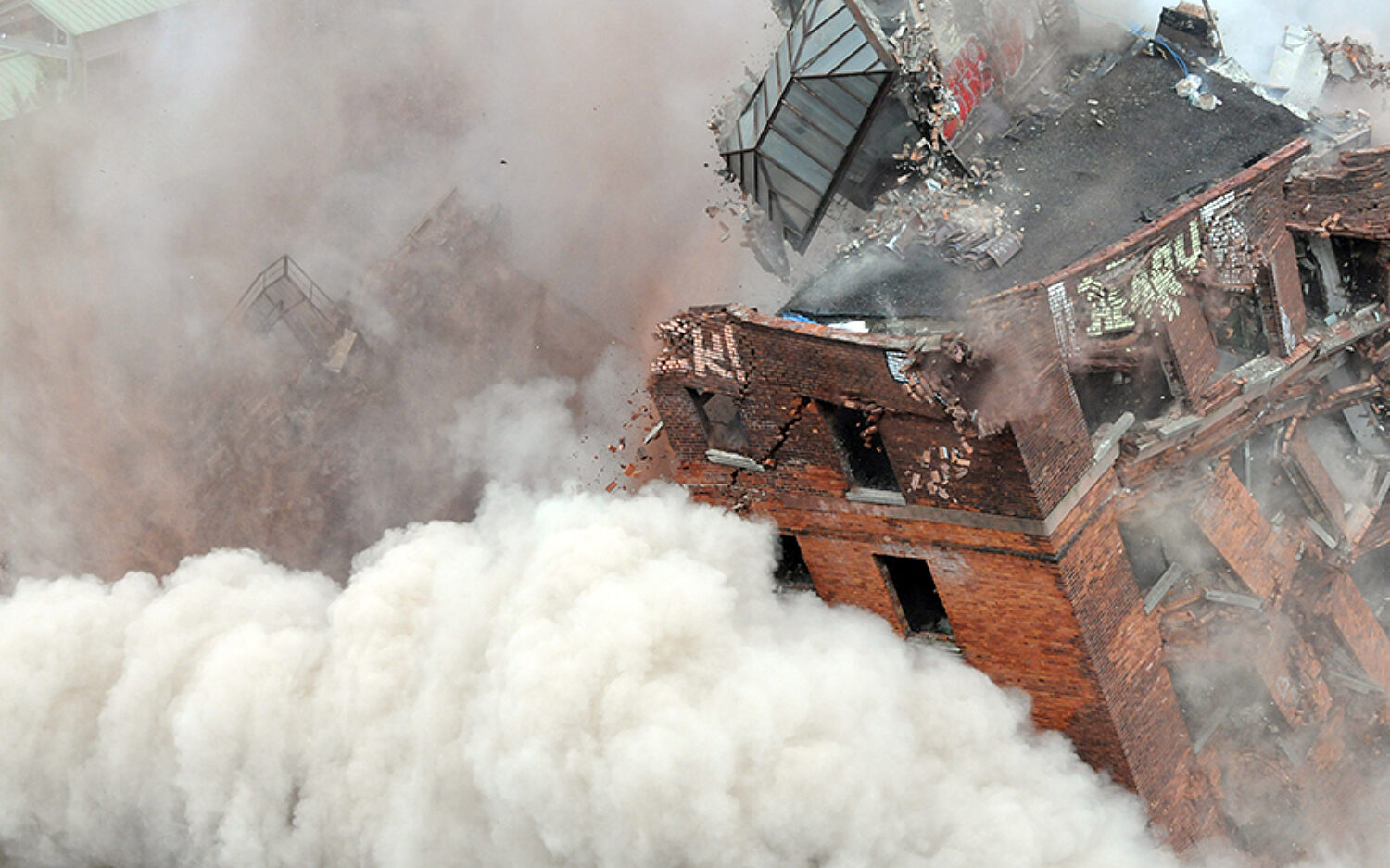 3 Building20 Implosion