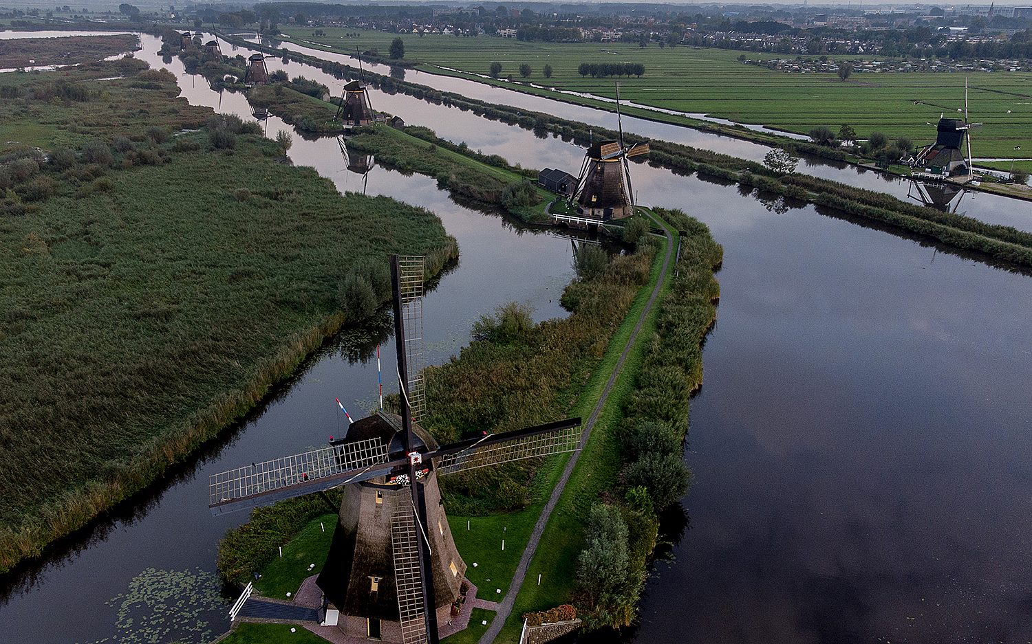 3 dutch windmills AP
