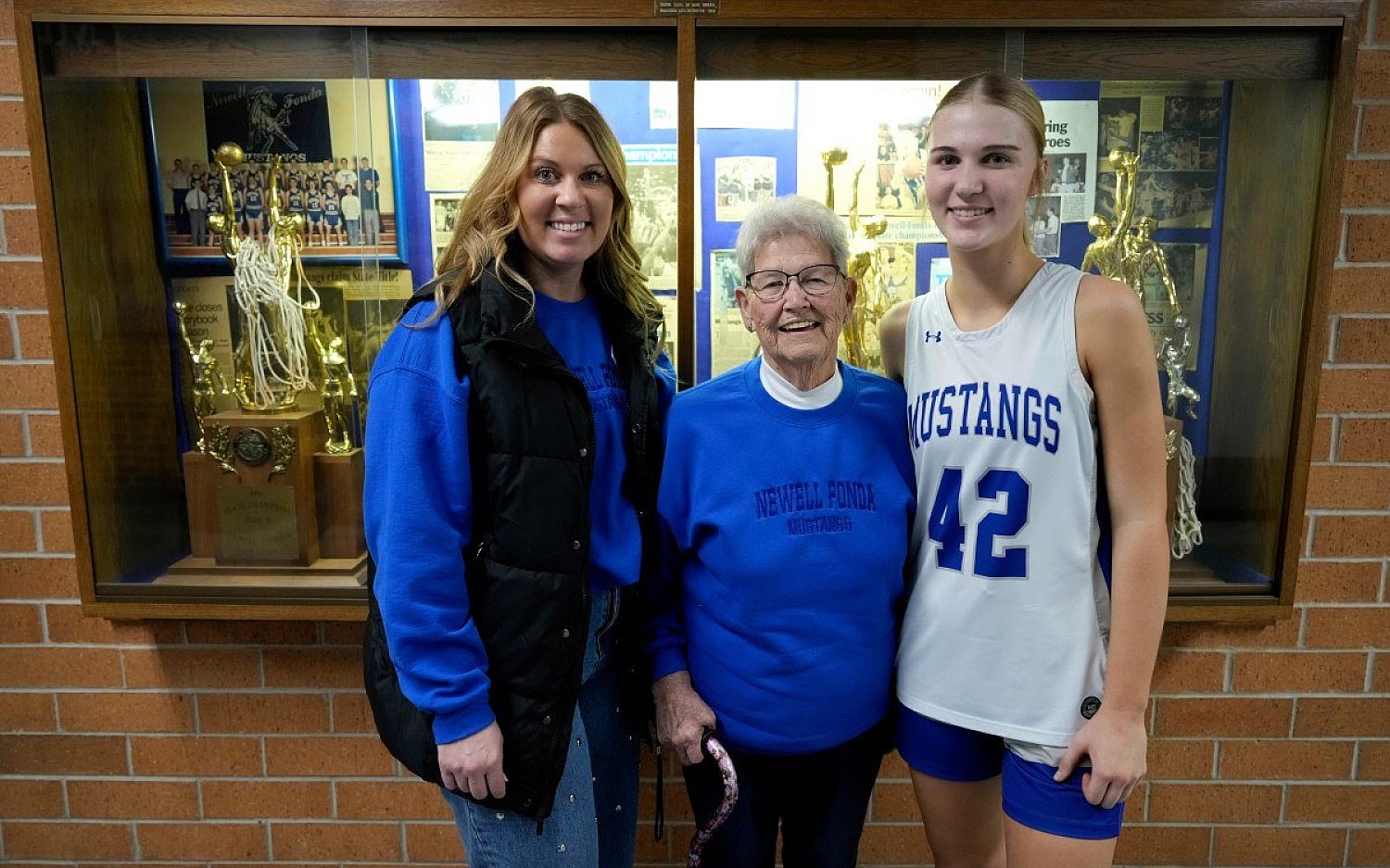 3 girls bball AP k