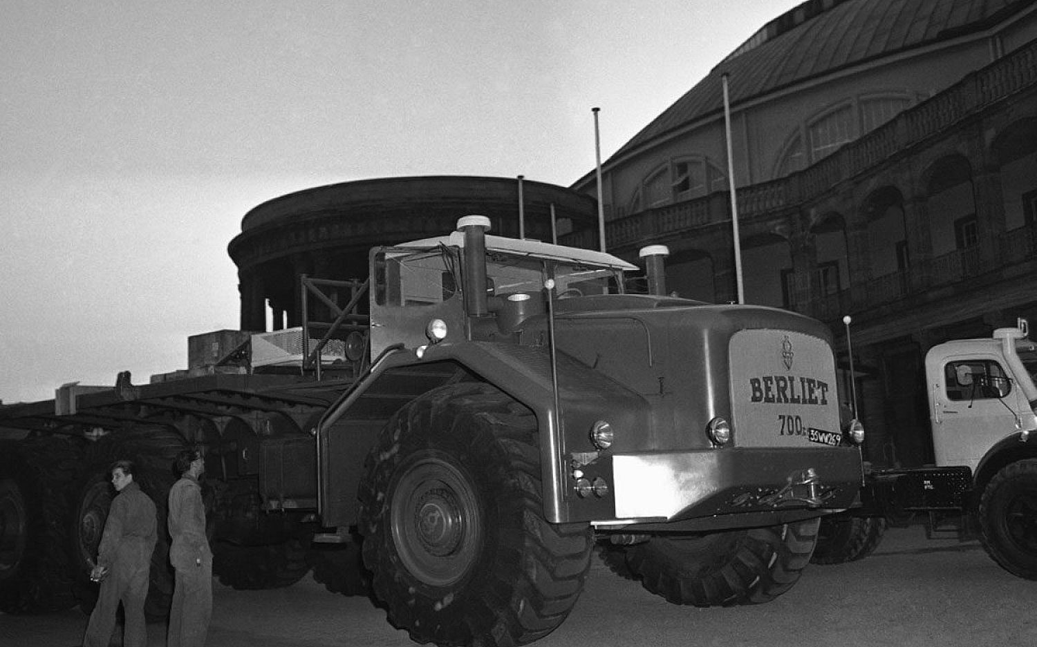 3 truck history AP