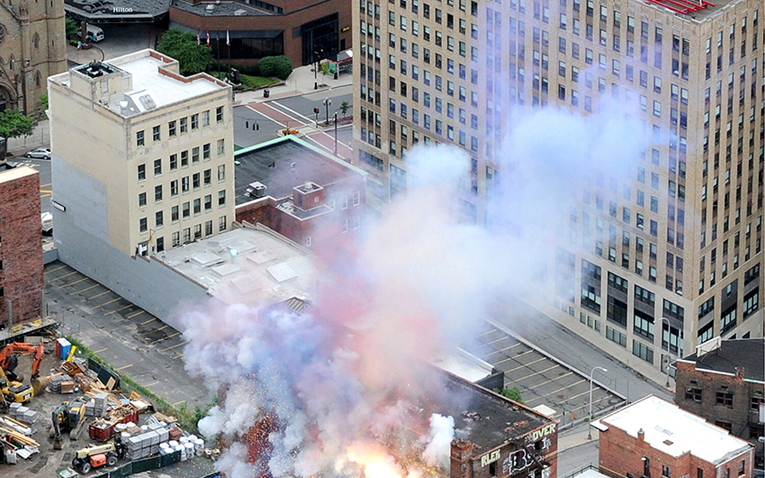 4 Building20 Implosion