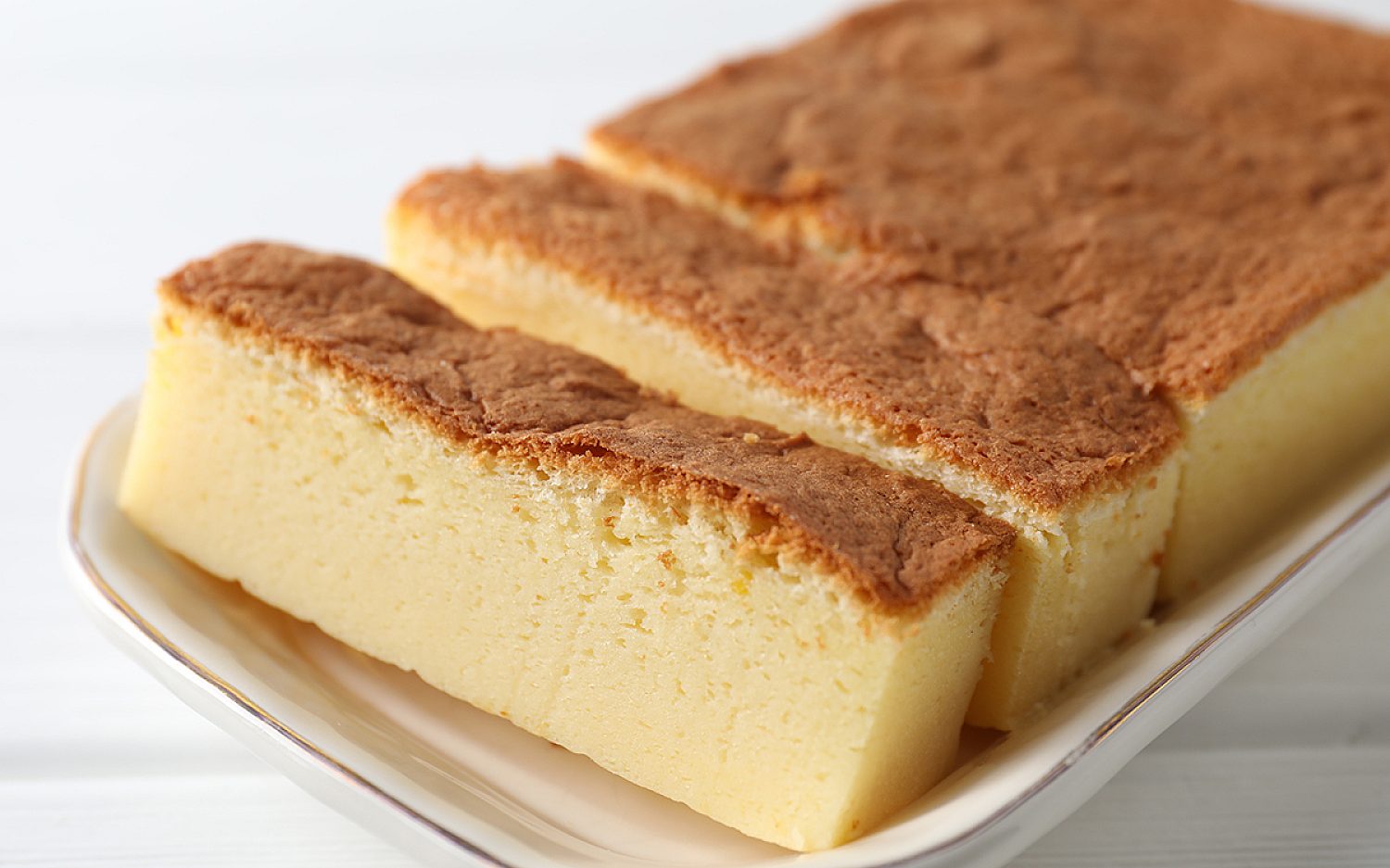 4 foreign desserts Envato