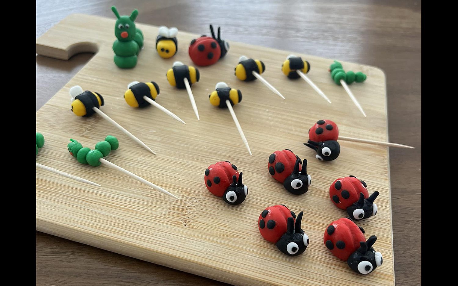 5 Braxton fondant bugs k