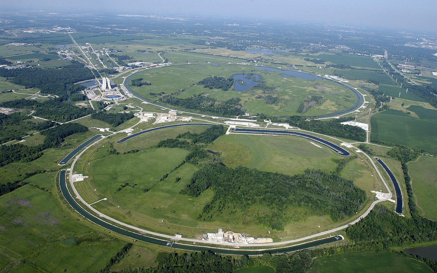 5 atom smasher public domain