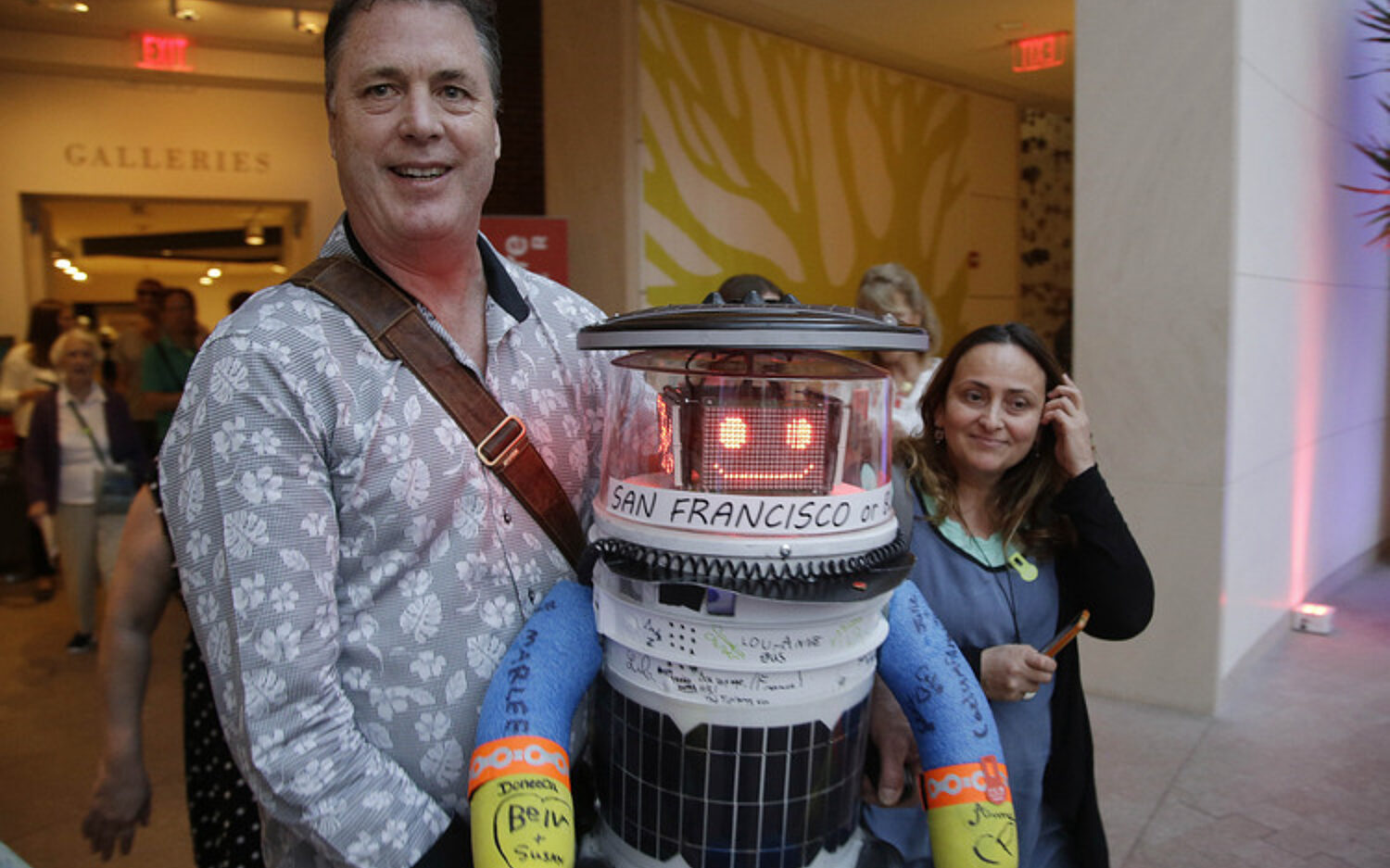 Hitchhiking20 Robot Kolz 750x556
