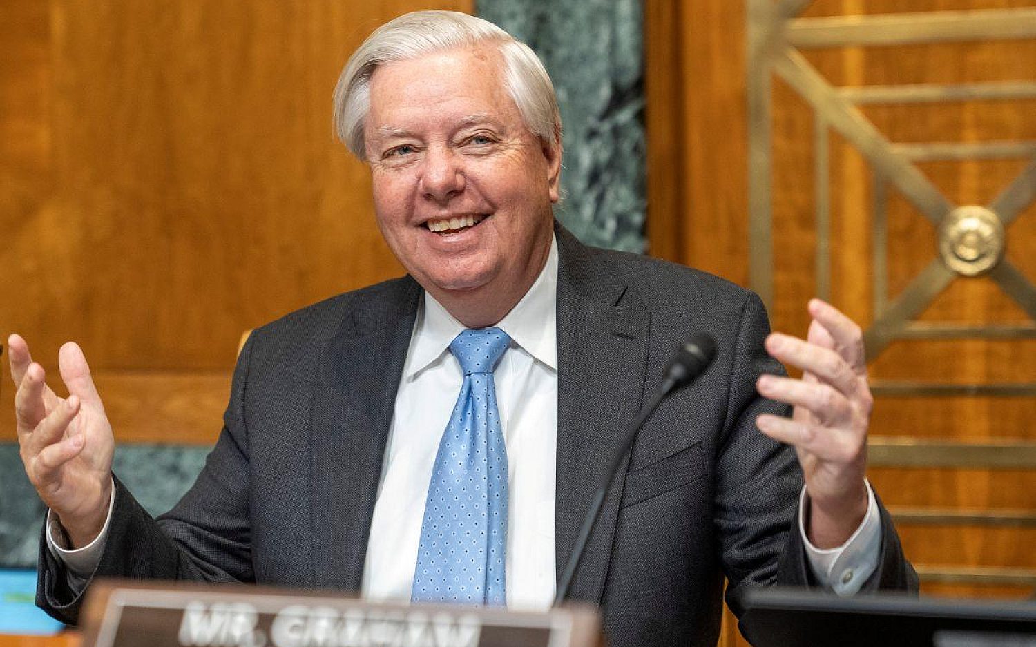 T1 Lindsey Graham obit