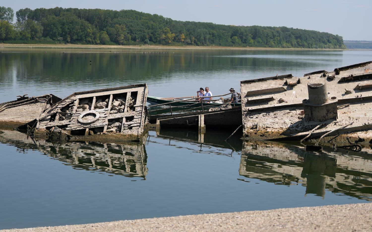 T2 Danube River AP